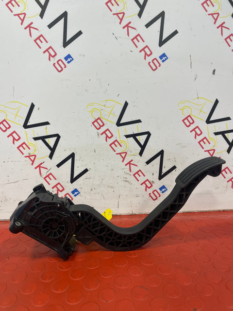 Citroen Dispatch/Peugeot Expert ACCELERATOR THROTTLE PEDAL 1.5HDI 2019-2023 P/N 9806607380