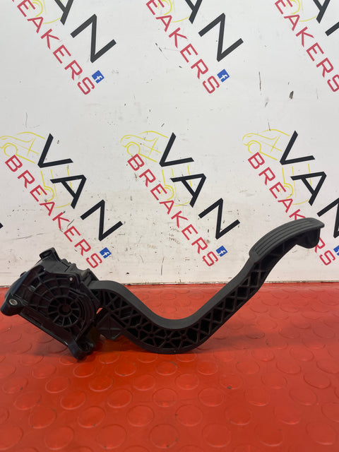 Citroen Dispatch/Peugeot Expert ACCELERATOR THROTTLE PEDAL 1.5HDI 2019-2023 P/N 9806607380