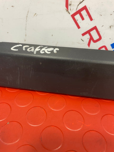 Volkswagen Crafter NUMBER PLATE LIGHT TRIM WITH LIGHTS P/N 7C0827329