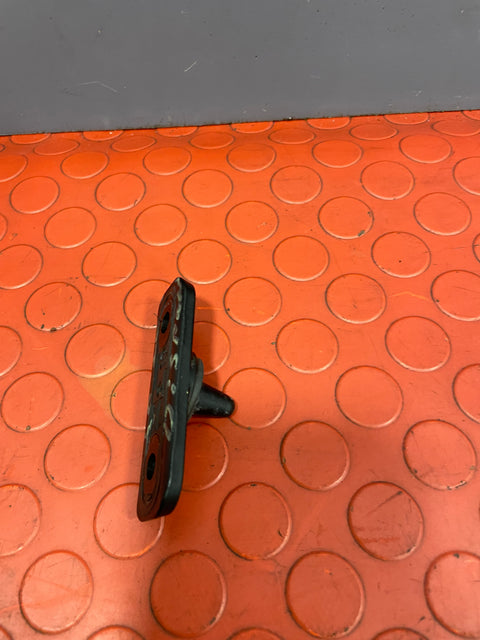 Vauxhall Vivaro/Citroen Dispatch/ Peugeot Expert/Toyota Proace SLIDING DOOR CENTER PIECE Passenger's Side 2016-2024 P/N 9808074180