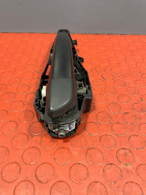 Citroen Dispatch/Peugeot Expert/Vauxhall Vivaro/Toyota Proace/Fiat Scudo OUTER DOOR HANDLE OPENER Driver's Side Front 2016-2024 P/N 9688834080 - 1