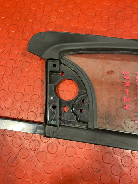 Citroen Berlingo/Peugeot Partner/Vauxhall Combo/Toyota Proace City QUARTER GLASS WINDOW Driver Side 2019-2024 P/N 9818042180