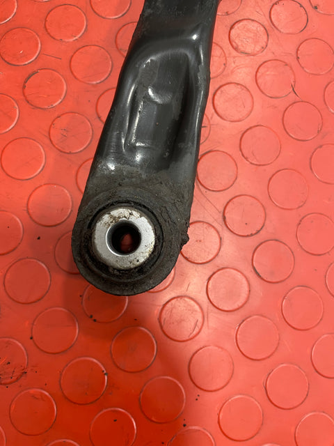 Renault Trafic/Vauxhall Vivaro REAR STABILIZER BAR 2014-2019 P/N 551304056R / 93868591