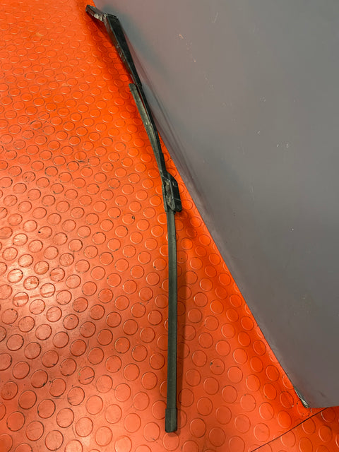 Volkswagen Crafter WIPER ARM Driver's Side O/S 2017-2023 P/N 7C2955410