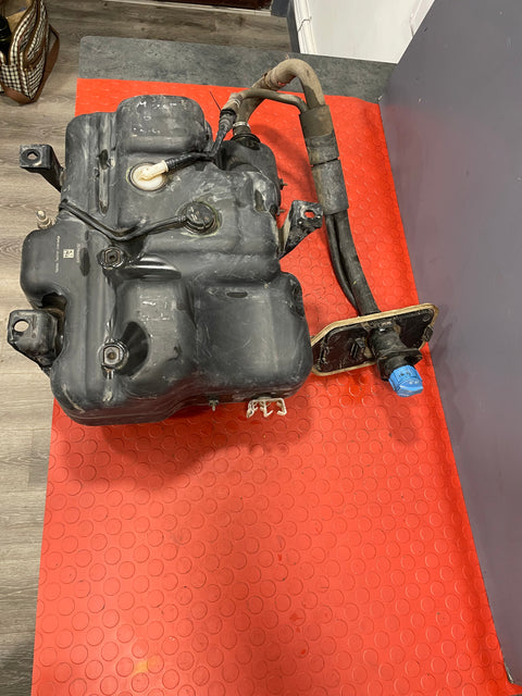 Vauxhall Vivaro/Renault Trafic/Nissan NV300 ADBLUE TANK w/ FILLER HOSE 1.6 2014-2019 P/N 172A22038R