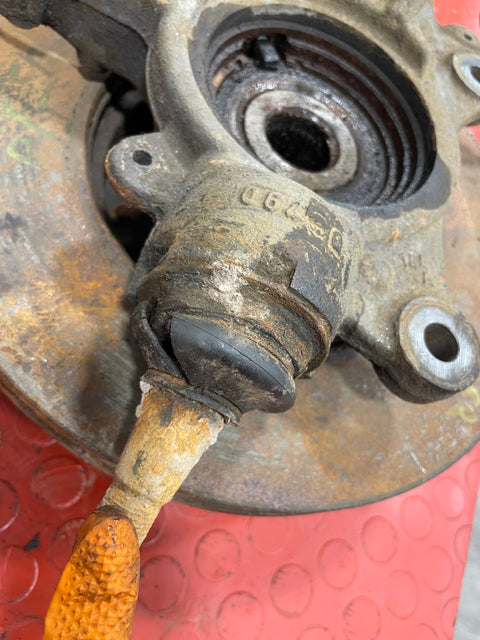 Renault Master/Vauxhall Movano/NV400 FRONT WHEEL HUB (Busted Ball Joint) Passenger's Side FWD 2010-2017 P/N 400150081R