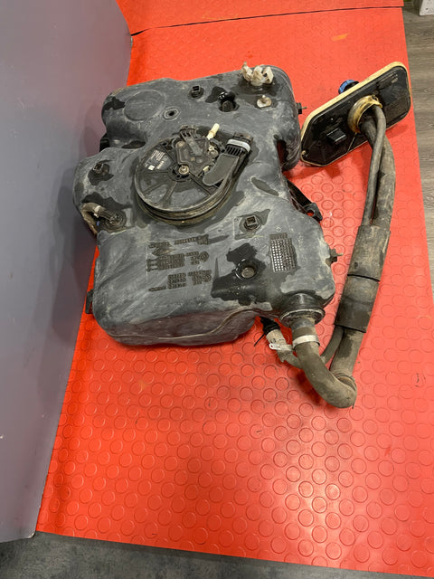 Vauxhall Vivaro/Renault Trafic/Nissan NV300 ADBLUE TANK w/ FILLER HOSE 1.6 2014-2019 P/N 172A22038R