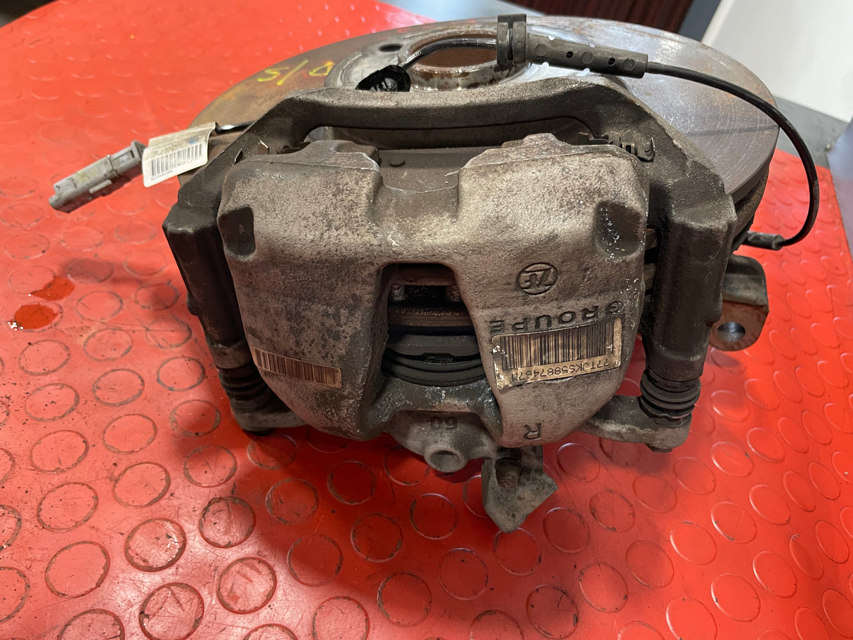 Citroen Berlingo/Peugeot Partner/Vauxhall Combo/Toyota Proace City FRONT WHEEL HUB & BRAKE SET W/ ABS SENSOR Driver's Side 2019-2024 R/N 9825606280 / 9810728280