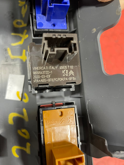 Peugeot Expert/Citroen Dispatch/Vauxhall Vivaro/Toyota Proace DASHBOARD TRIM LIGHT CONTROL SYSTEMS 2016-2024 P/N 9809545177 - 1