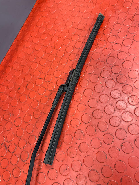 Citroen Berlingo/Peugeot Partner WINDSCREEN WIPER ARM w/ Blade 2008-2018 P/N 9682975280 - 2