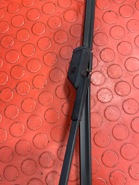 Citroen Berlingo/Peugeot Partner WINDSCREEN WIPER ARM w/ Blade 2008-2018 P/N 9682975280 - 2