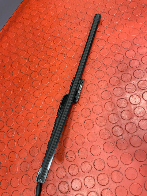 Vauxhall Combo/Peugeot Partner/Citroen Berlingo/Toyota Proace City WIPER ARM ASSEMBLY w/ Fresh Valeo Blade Front Passenger's Side P/N 9839409180 - 2