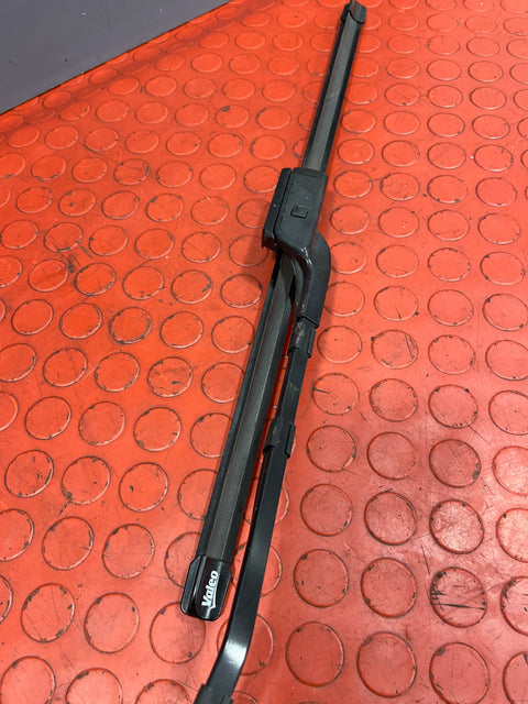 Vauxhall Combo/Peugeot Partner/Citroen Berlingo/Toyota Proace City WIPER ARM ASSEMBLY w/ Fresh Valeo Blade Front Passenger's Side P/N 9839409180 - 2