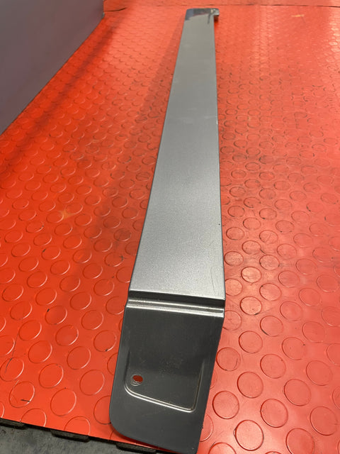 Vauxhall Vivaro/Citroen Dispatch/Peugeot Expert/Toyota Proace/Fiat Scudo DOOR RUNNER MOULDING COVER Passenger's Side (GREY) 2016-2024 P/N 9808384380