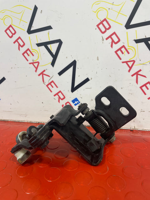Ford Transit MK8 LEFT SIDE SLIDING DOOR HINGE ROOLER MIDDLE P/N BK31V268K35AE