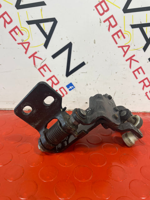 Ford Transit MK8 LEFT SIDE SLIDING DOOR HINGE ROOLER MIDDLE P/N BK31V268K35AE