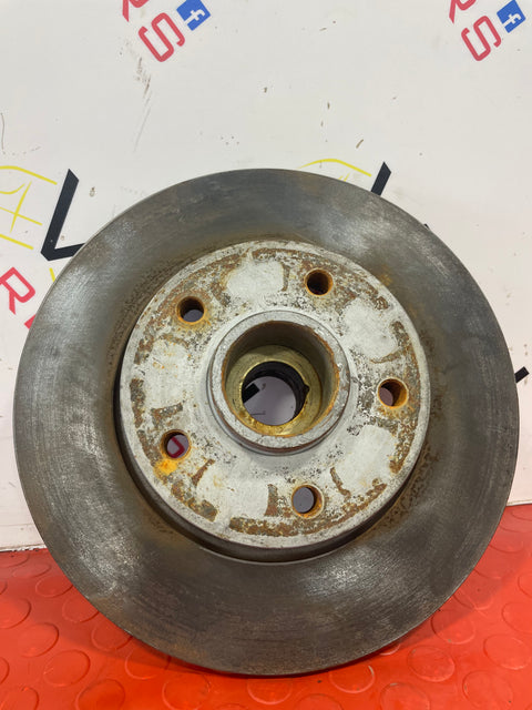 Renault Trafic REAR WHEEL HUB DRIVERS SIDE RIGHT O/S P/N 432022742R