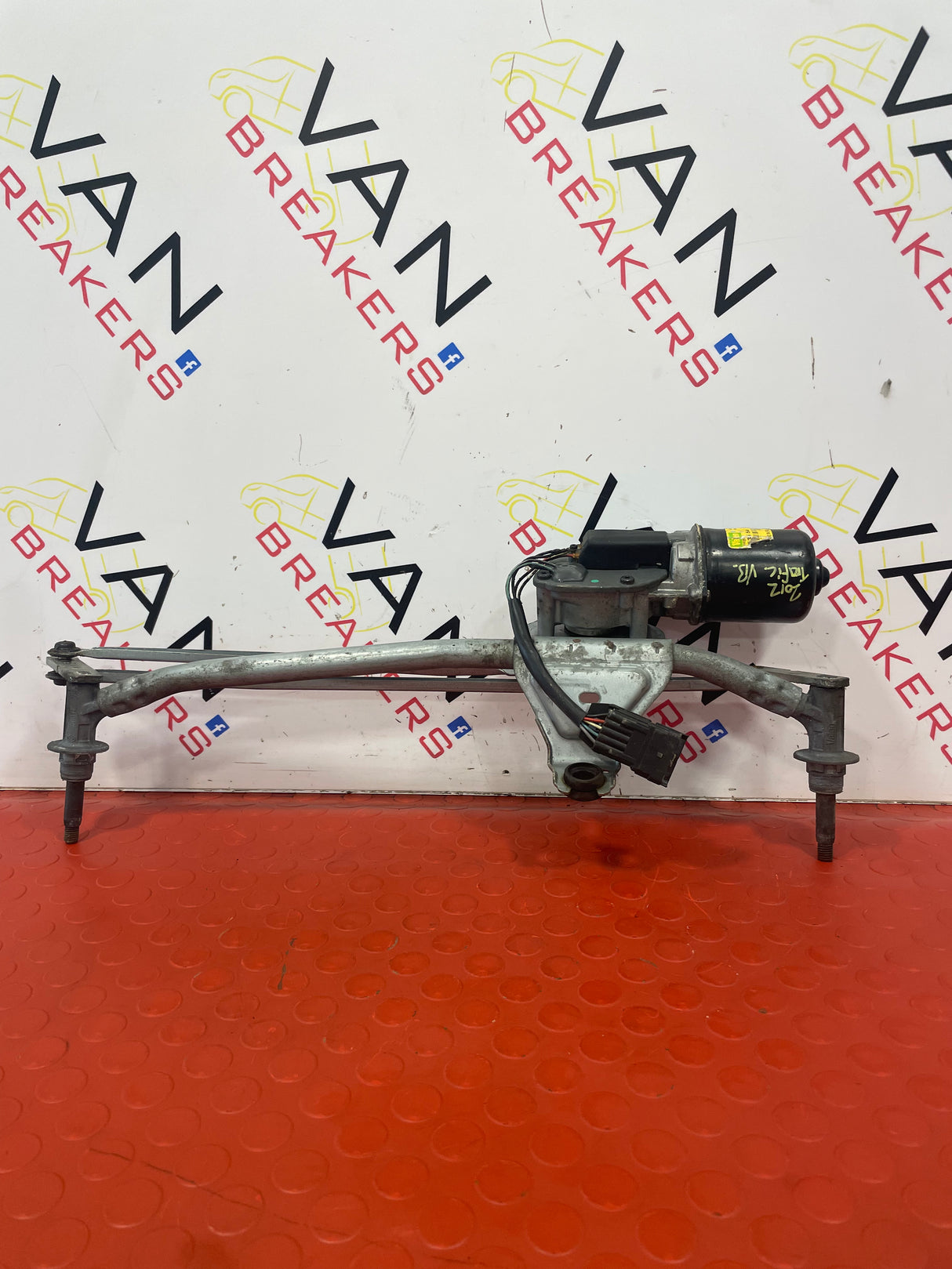 Vauxhall Vivaro/Nissan Primastar/Renault Trafic Mk1 FRONT WIPER MOTOR 2006-2014 P/N 53554102