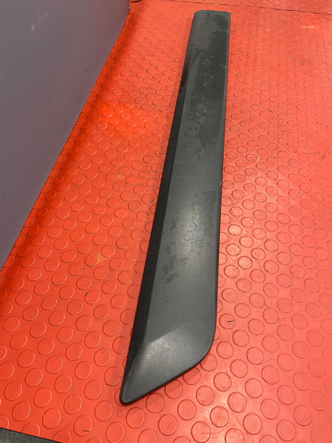 Ford Transit Custom DRIVER'S SIDE SLIDING DOOR MOULDING TRIM 2013-2016 P/N BK2129076ABW - 2