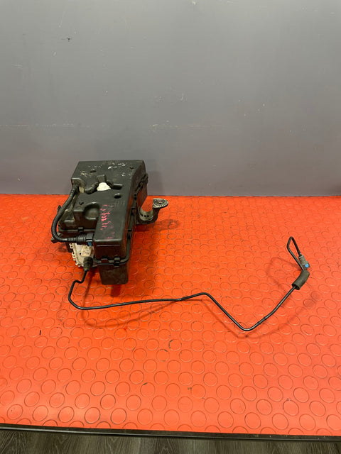 Peugeot Boxer/Citroen Relay/Fiat Ducato DPF ADDITIVE TANK 2.0 2016 P/N 9806639880