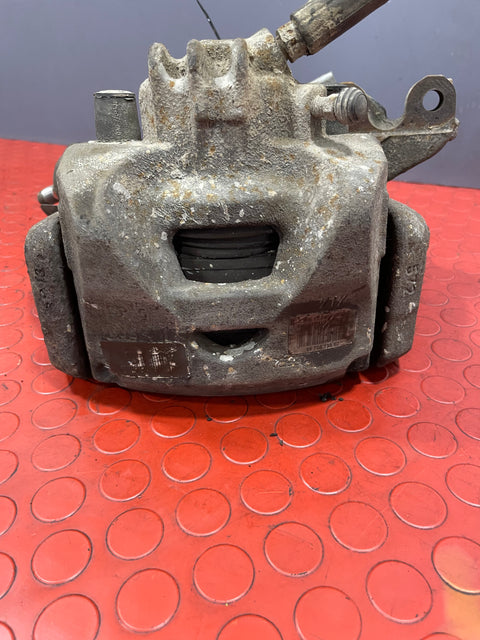 Citroen Berlingo/Peugeot Partner FRONT WHEEL HUB & BRAKE CALIPER Passenger's Side 2008-2018 P/N 9670613980 / 9813759680