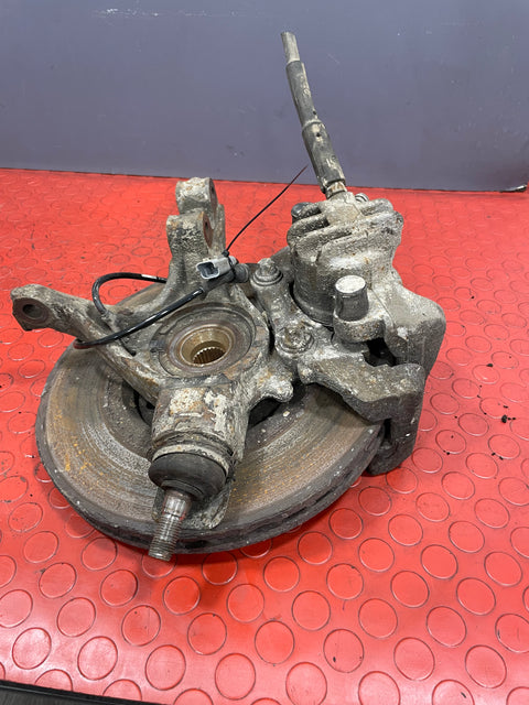 Citroen Berlingo/Peugeot Partner FRONT WHEEL HUB & BRAKE CALIPER Passenger's Side 2008-2018 P/N 9670613980 / 9813759680