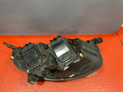 Vauxhall Vivaro/Citroen Dispatch/Peugeot Expert/Toyota Proace/Fiat Scudo HEADLIGHT ASSEMBLY Passenger's Side (w/ Repair Please See Photos) 2016-2024 P/N 9808567980 - 1