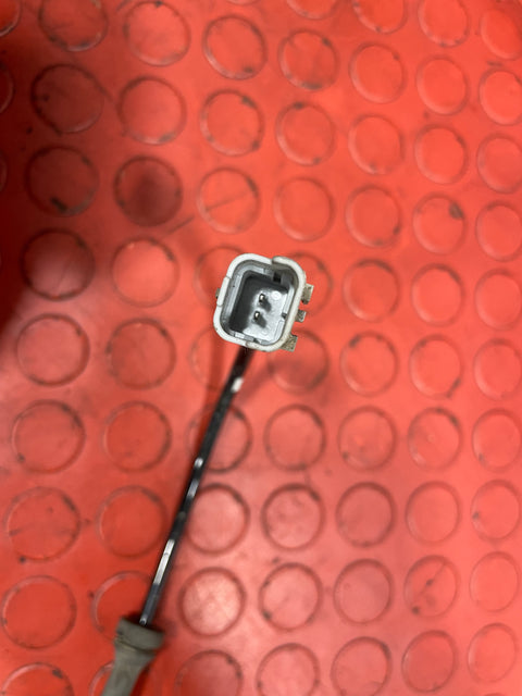 Citroen Berlingo/Peugeot Partner FRONT WHEEL HUB & BRAKE CALIPER Driver's Side 2008-2018 P/N 9670614080 / 9813759680