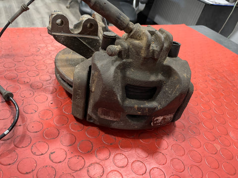 Citroen Berlingo/Peugeot Partner FRONT WHEEL HUB & BRAKE CALIPER Driver's Side 2008-2018 P/N 9670614080 / 9813759680