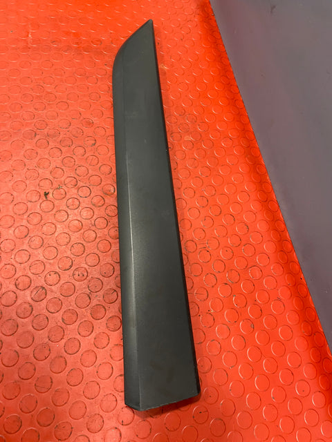 Ford Transit Custom LOWER PASSENGER DOOR MOULD/TRIM P/N BK21V20780ACW / BK21V20780BBW