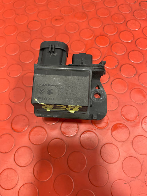 Citroen Berlingo/Peugeot Partner RADIATOR FAN RESISTOR 1.6 HDI P/N 9673999880