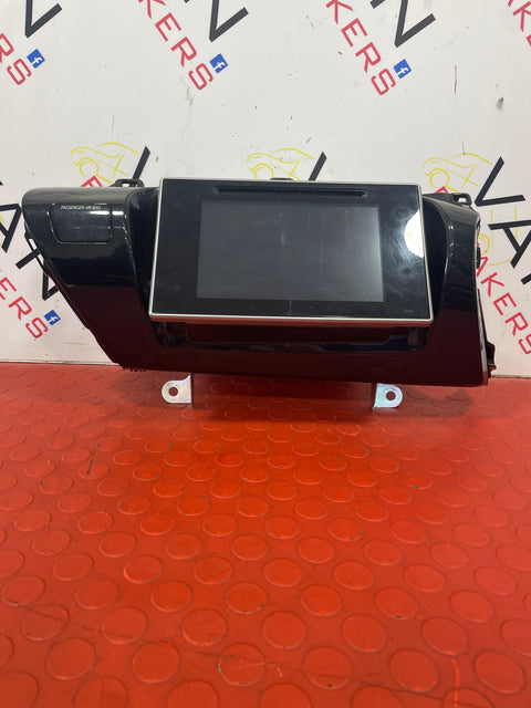 Toyota Hilux MULTI FUNCTION TOUCH SCREEN DISPLAY WITH SAT NAV AND SURROUND RADIO 2015-2022 P/N 55422KK050 / 86140-0k630