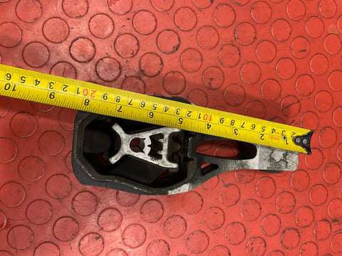 Vauxhall Vivaro/Toyota Proace/Citroen Dispatch/Citroen Berlingo/Partner BOTTOM ENGINE MOUNT 2016-2024 P/N 9811786680