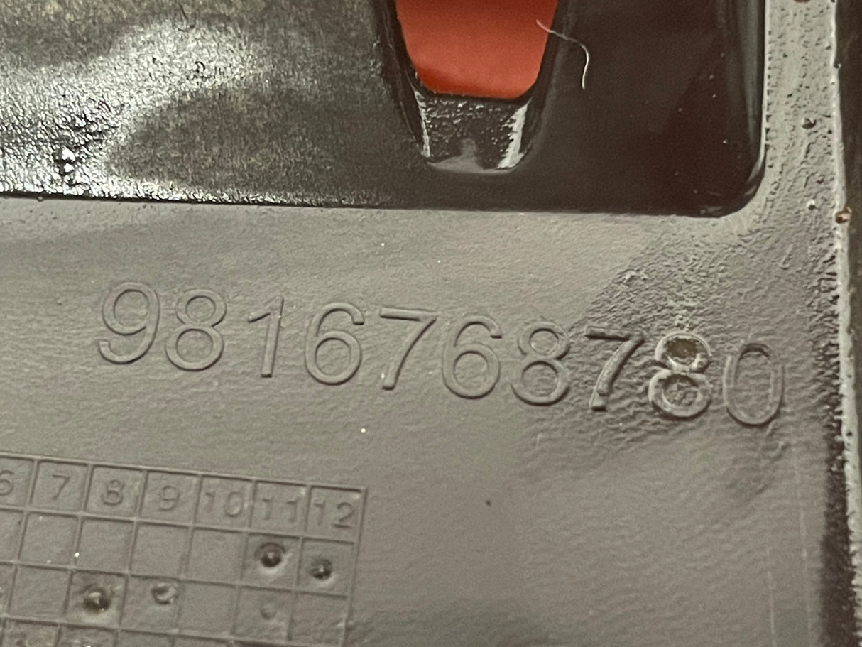 Citroen Berlingo Peugeot Partner Toyota Proace City Vauxhall Combo DRIVERS SIDE FRONT BUMPER CARRIER 2019-2024 P/N 9816768780