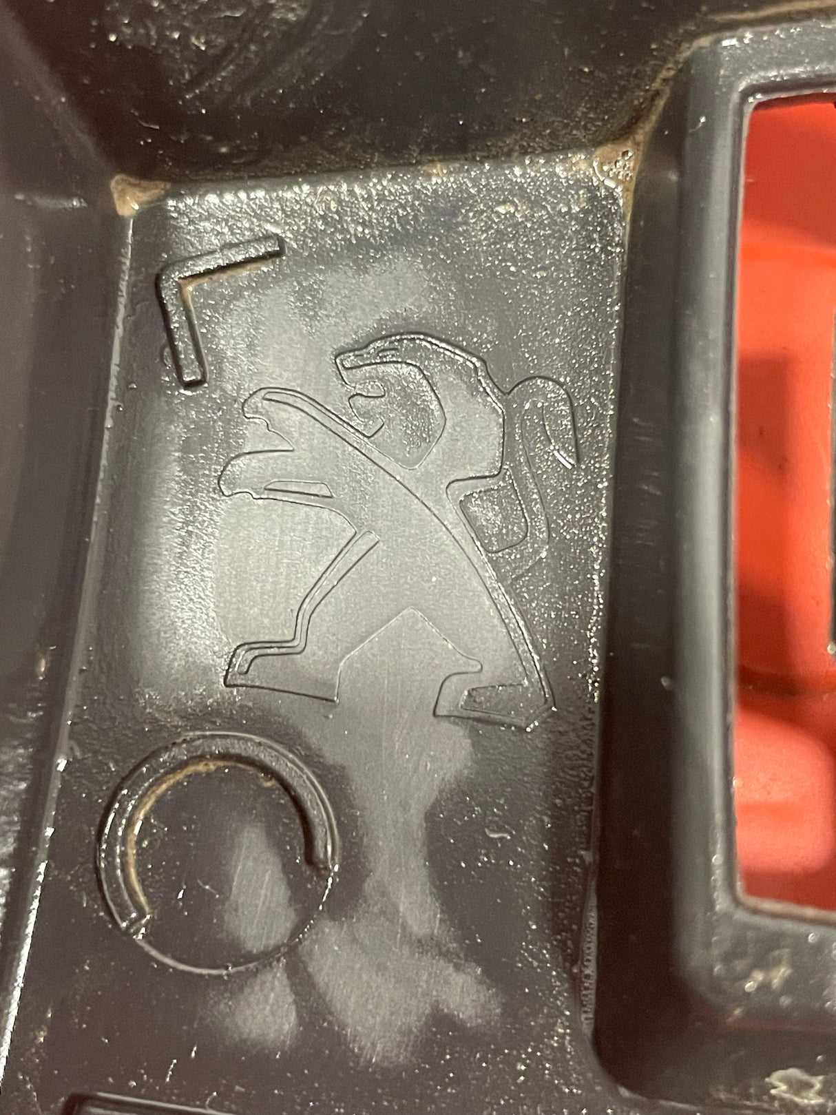 Citroen Berlingo Peugeot Partner Toyota Proace City Vauxhall Combo DRIVERS SIDE FRONT BUMPER CARRIER 2019-2024 P/N 9816768780