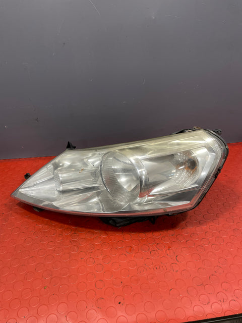 Citroen Dispatch/Peugeot Expert/Toyota Proace/Fiat Scudo HEADLIGHT Passenger's Side (1 Bulb Missing/Partly Yellowish Lens ) 2007-2016 P/N 89901163