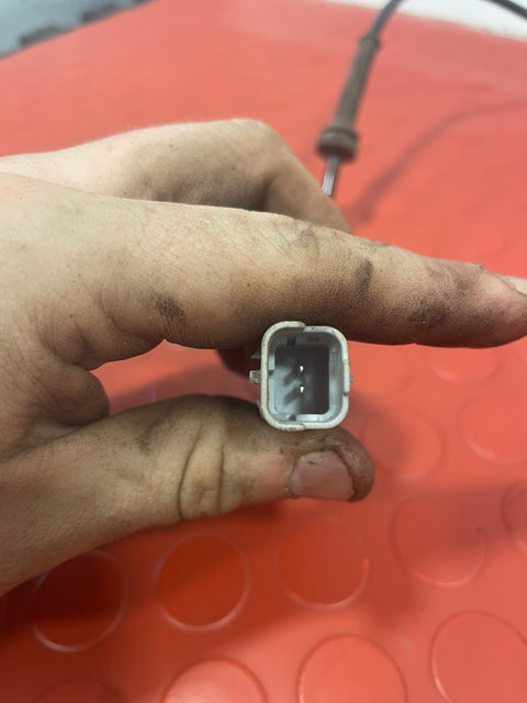 Citroen Berlingo DRIVERS SIDE FRONT HUB WITH DISC AND CALIPER 1.6 HDI 2008-2018 P/N CBFRH08