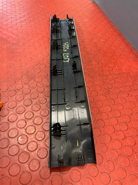 Toyota Hilux Invincible INNER CHROME THRESHOLD DOOR SILL TRIM Passenger's Side 2017 P/N 67914KK010