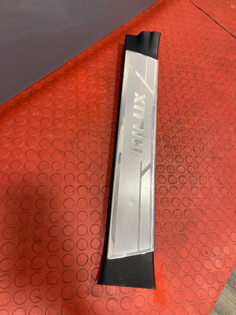 Toyota Hilux Invincible INNER CHROME THRESHOLD DOOR SILL TRIM Passenger's Side 2017 P/N 67914KK010