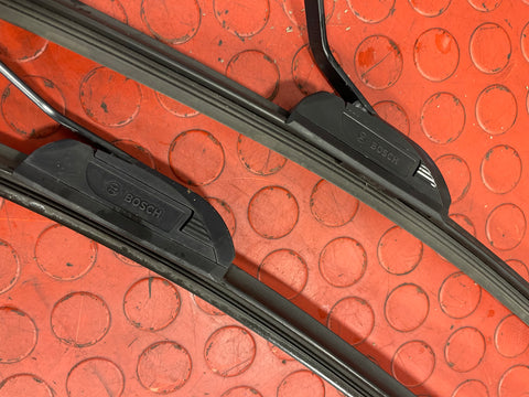 Toyota Hilux Invincible SET OF WIPER ARM LEFT & RIGHT W/ BOSCH BLADE 2017 P/N 5782525PA/5782526DR