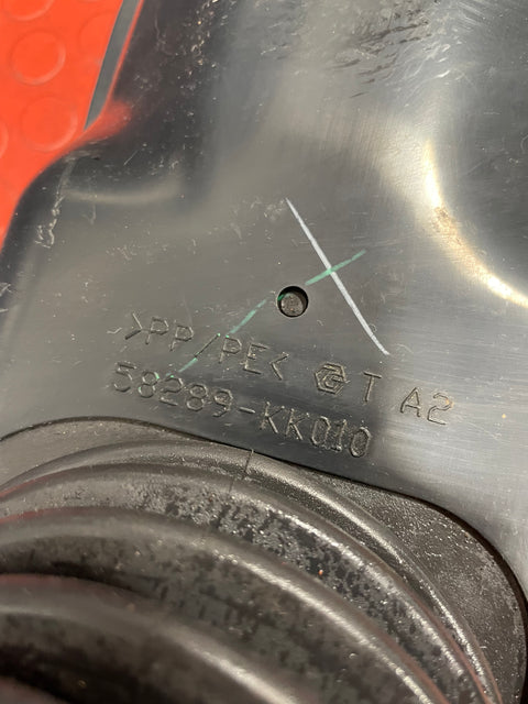 Toyota Hilux Invincible GEAR LEVER SURROUND & RUBBER TRIM 2016-2023 P/N 58289KK010 / 58288KK010