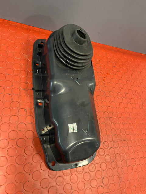 Toyota Hilux Invincible GEAR LEVER SURROUND & RUBBER TRIM 2016-2023 P/N 58289KK010 / 58288KK010