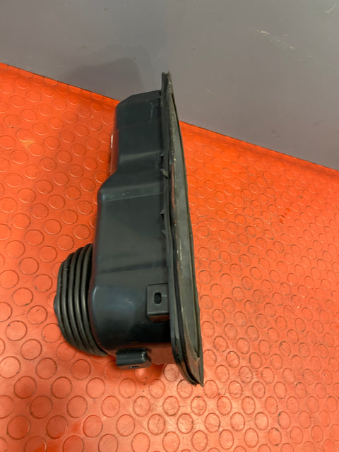 Toyota Hilux Invincible GEAR LEVER SURROUND & RUBBER TRIM 2016-2023 P/N 58289KK010 / 58288KK010