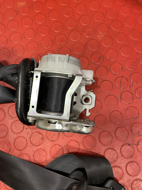 Vauxhall Vivaro/Citroen Dispatch/Peugeot Expert/Toyota Proace City/Fiat Scudo SEAT BELT FRONT PASSENGER SIDE 2016-2024 P/N 98083794XX