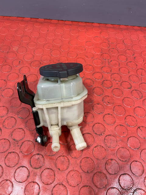 Toyota Hilux Invincible POWER STEERING FLUID RESERVOIR 2017 P/N 443600K050