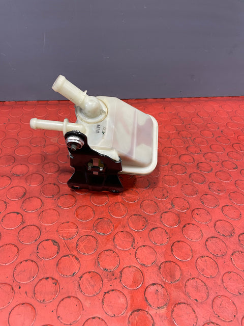 Toyota Hilux Invincible POWER STEERING FLUID RESERVOIR 2017 P/N 443600K050