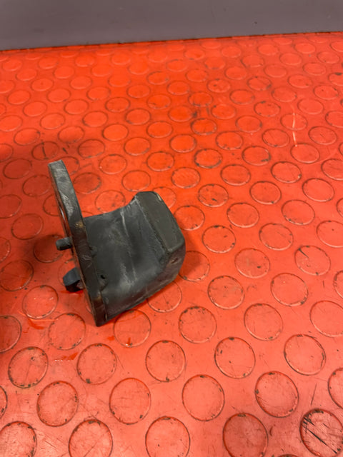 Vauxhall Vivaro/Citroen Dispatch/Peugeot Expert/Toyota Proace/Fiat Scudo SLIDING DOOR RAIL GUIDE BUFFER Passenger's Side 2016-2024 P/N 9811558680