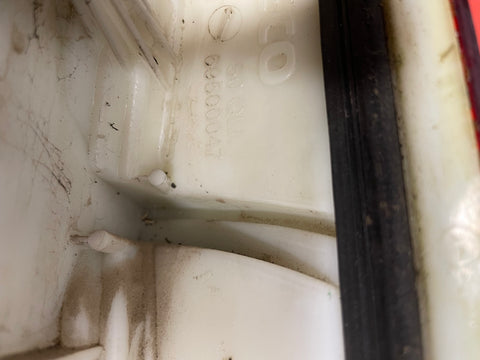 Saic Iveco Daily TAILLIGHT ASSEMBLY (with Hairline Crack) Passenger's Side 2006-2014 P/N 69500591