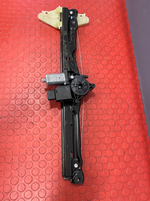 Vauxhall Vivaro/Citroen Dispatch/Peugeot Expert/Toyota Proace WINDOW REGULATOR FRONT PASSENGER'S SIDE (6 Pin) 2021 P/N 9829503680 - 1