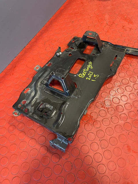 Citroen Berlingo/Peugeot Partner/Vauxhall Combo/Toyota Proace City BATTERY HOLDER AND BRACKET 1.5 2019-2024 P/N 9815288480-1